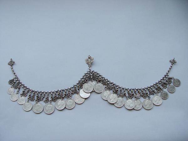 Silver coin best sale belt