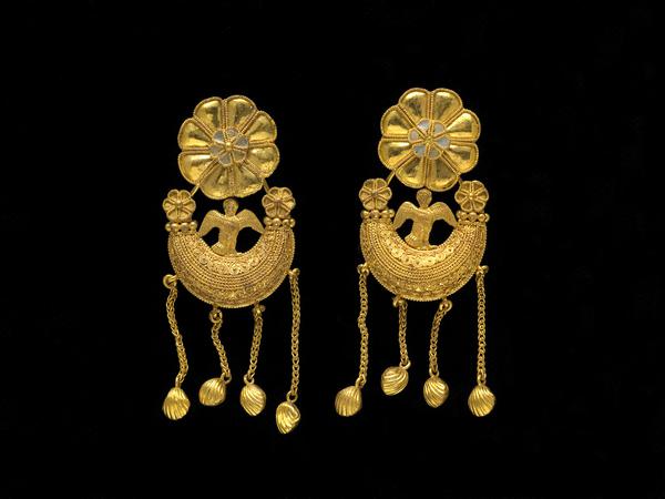 British outlet museum earrings